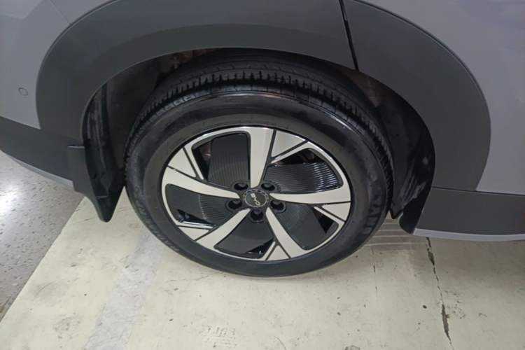 Used BYD Sealion 05 EV 2025 520 km Smart Cruise Version Right Rear Wheel Hub