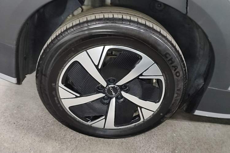 Used BYD Sealion 05 EV 2025 520 km Smart Cruise Version Right Rear Wheel Hub