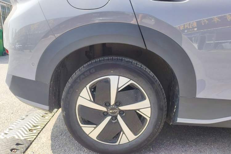 Used BYD Sealion 05 EV 2025 520 km Smart Cruise Version Right Rear Wheel Hub
