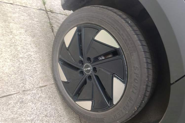Used BYD Sealion 05 EV 2025 520 km Flagship SmartDrive Version Right Rear Wheel Hub