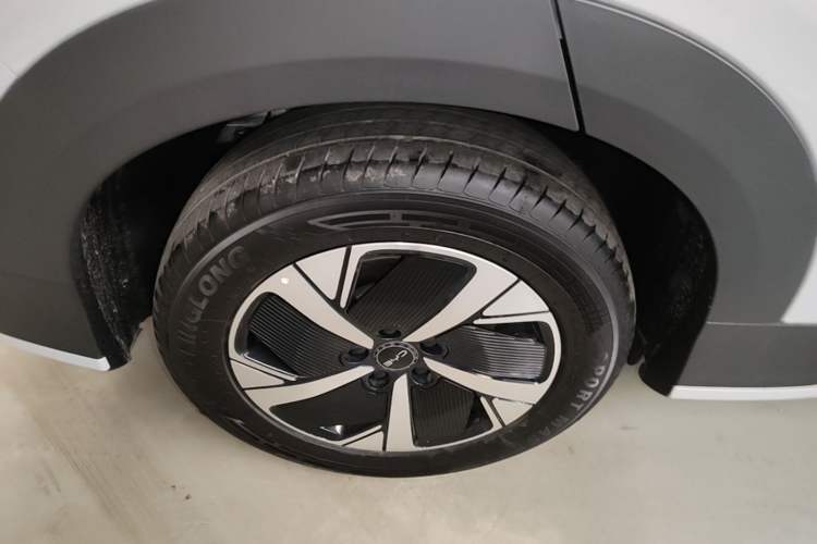 Used BYD Sealion 05 EV 2025 520 km Smart Cruise Version Right Rear Wheel Hub