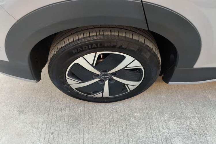 Used BYD Sealion 05 EV 2025 520 km Smart Cruise Version Right Rear Wheel Hub