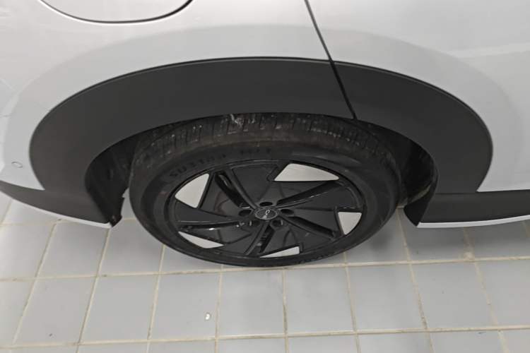 Used BYD Sealion 05 EV 2025 520 km Flagship SmartDrive Version Right Rear Wheel Hub