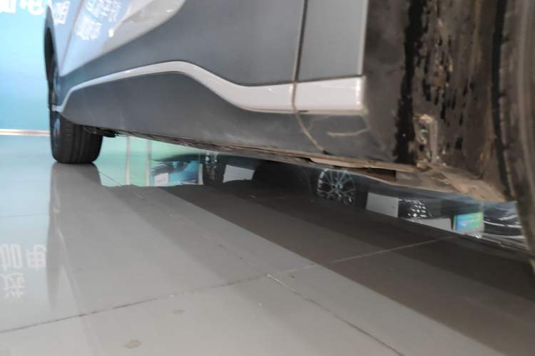 Used BYD Sealion 05 EV 2025 520 km Smart Cruise Version Right Side Sill