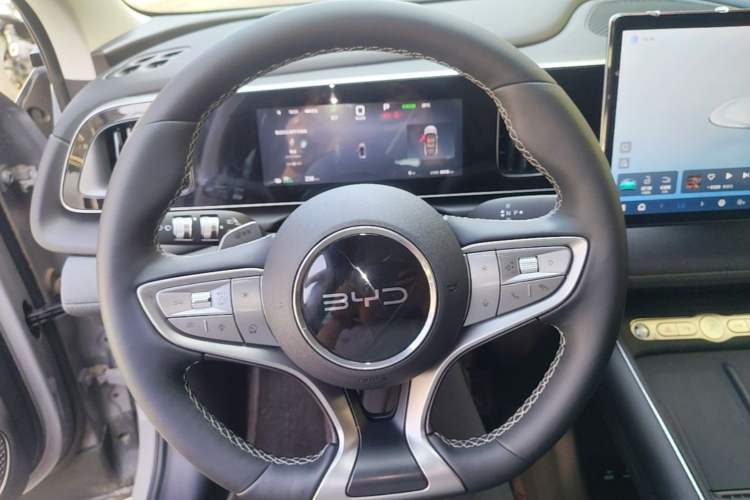 Used BYD Sealion 05 EV 2025 520 km Smart Cruise Version Steering Wheel