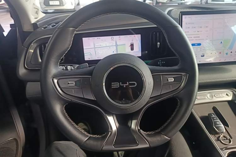 Used BYD Sealion 05 EV 2025 520 km Flagship SmartDrive Version Steering Wheel