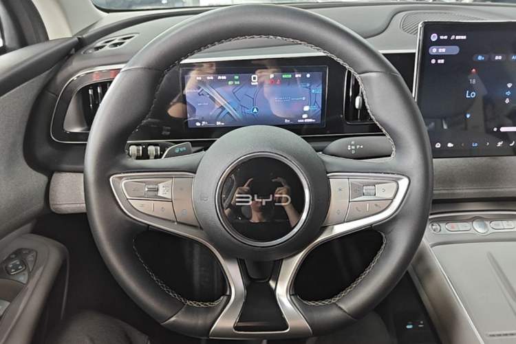 Used BYD Sealion 05 EV 2025 520 km Smart Cruise Version Steering Wheel