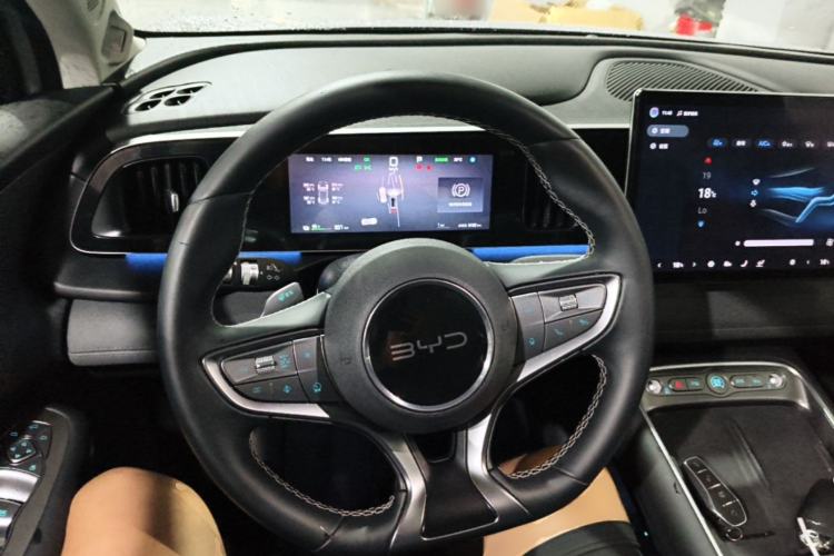 Used BYD Sealion 05 EV 2025 520 km Flagship SmartDrive Version Steering Wheel