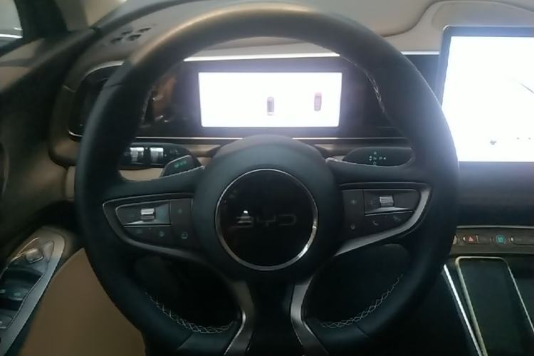 Used BYD Sealion 05 EV 2025 520 km Smart Cruise Version Steering Wheel