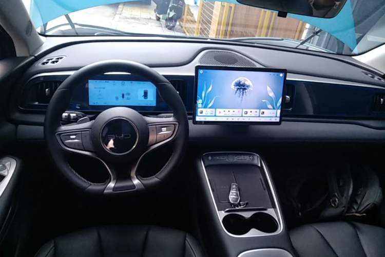 Used BYD Sealion 05 EV 2025 520 km Smart Cruise Version Center Console
