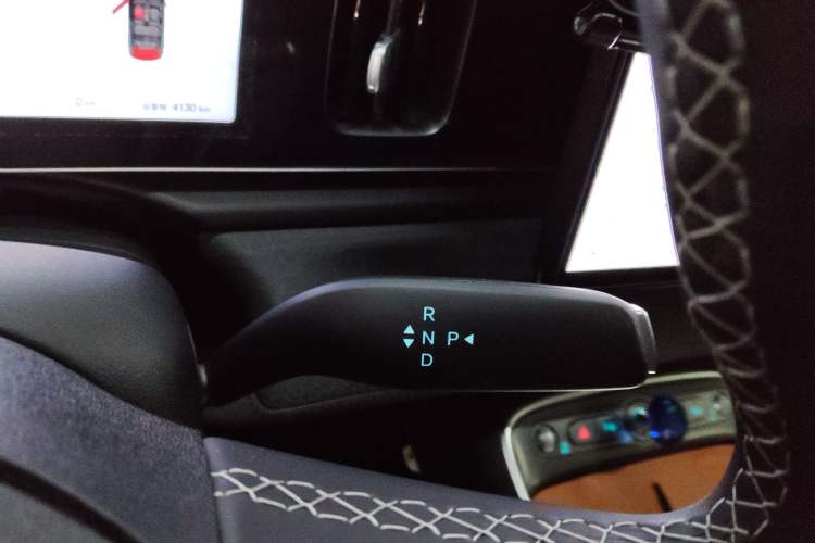 Used BYD Sealion 05 EV 2025 520 km Smart Cruise Version Gear Lever