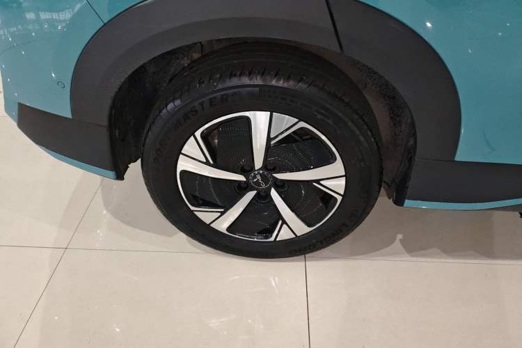 Used BYD Sealion 05 EV 2025 520 km Smart Cruise Version Right Rear Wheel Hub