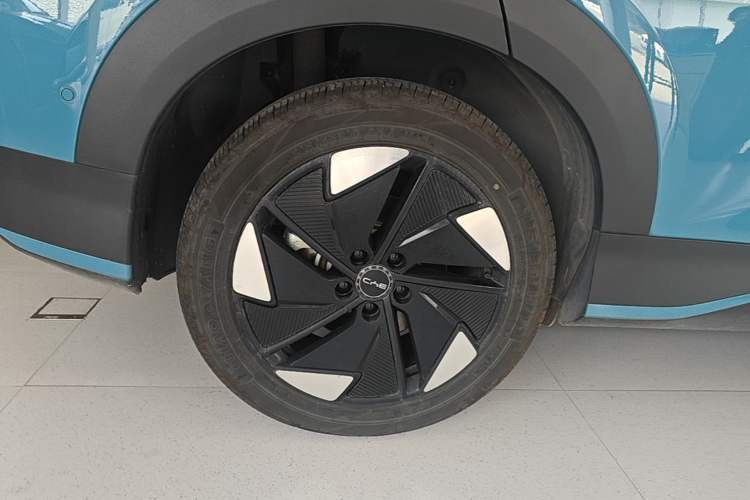 Used BYD Sealion 05 EV 2025 520 km Flagship SmartDrive Version Right Rear Wheel Hub