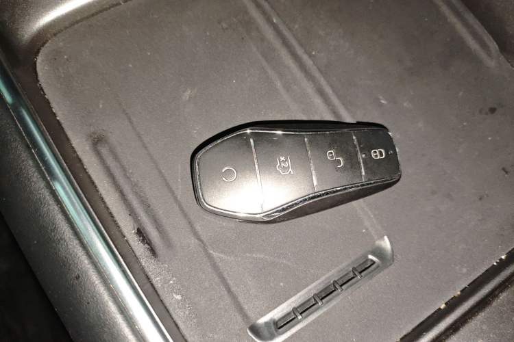 Used BYD Sealion 05 EV 2025 520 km Smart Cruise Version Vehicle Key