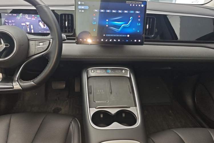 Used BYD Sealion 05 EV 2025 520 km Smart Cruise Version Audio And AC Panel