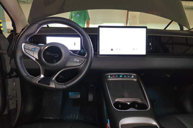 Used BYD Sealion 05 EV 2025 520 km Smart Cruise Version Center Console