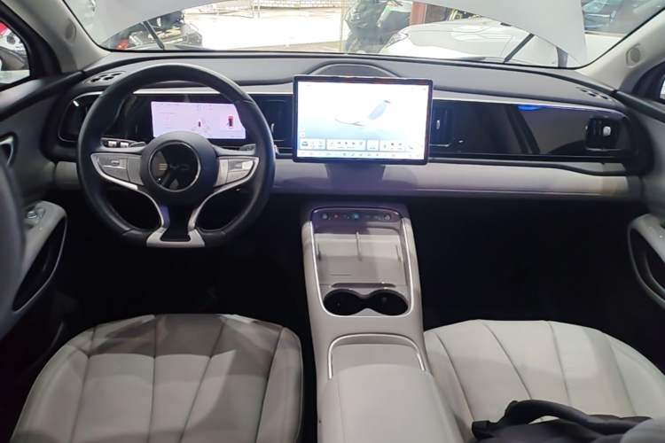 Used BYD Sealion 05 EV 2025 520 km Smart Cruise Version Center Console