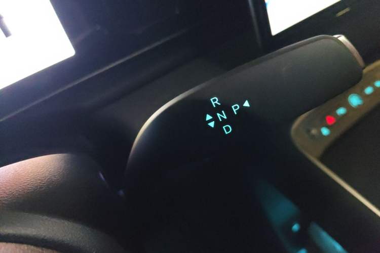 Used BYD Sealion 05 EV 2025 520 km Smart Cruise Version Gear Lever