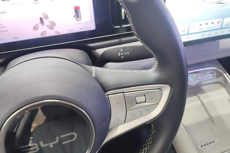Used BYD Sealion 05 EV 2025 520 km Smart Cruise Version Gear Lever
