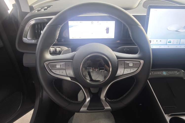 Used BYD Sealion 05 EV 2025 520 km Smart Cruise Version Interior 3