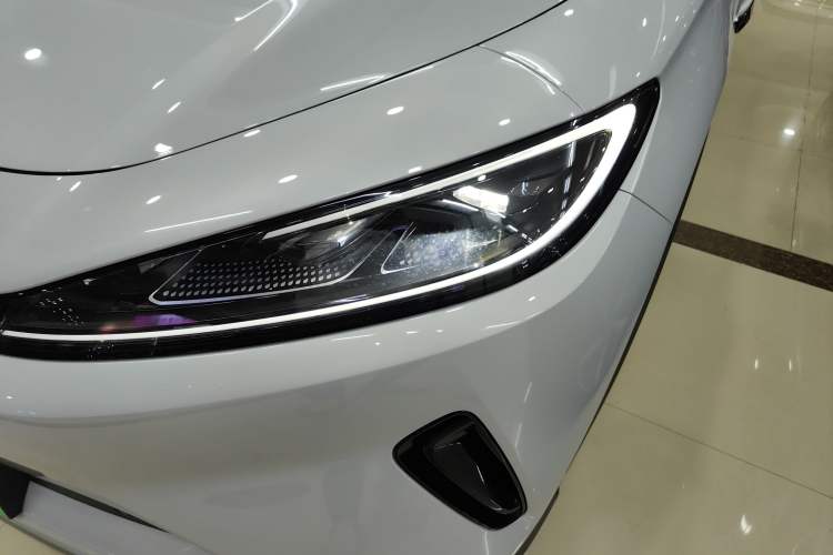 Used BYD Sealion 05 EV 2025 520 km Smart Cruise Version Left Front Headlight
