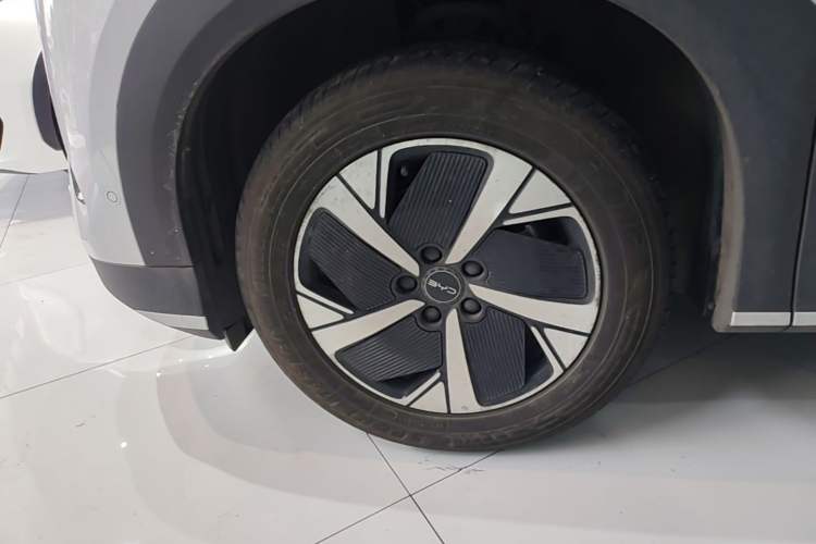 Used BYD Sealion 05 EV 2025 520 km Smart Cruise Version Left Front Wheel Hub