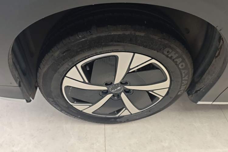 Used BYD Sealion 05 EV 2025 520 km Smart Cruise Version Left Front Wheel Hub