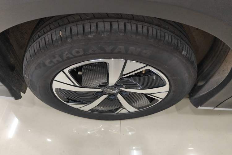 Used BYD Sealion 05 EV 2025 520 km Smart Cruise Version Left Front Wheel Hub