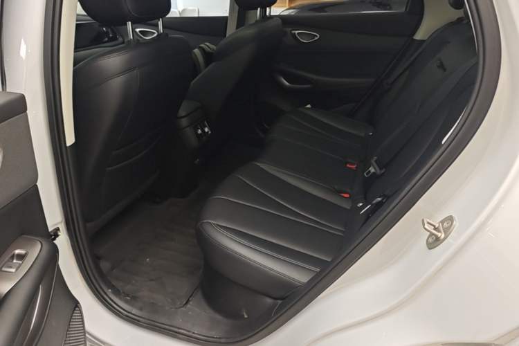 Used BYD Sealion 05 EV 2025 520 km Smart Cruise Version Left Rear Seat