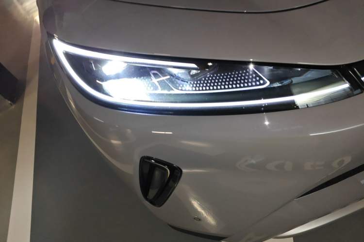 Used BYD Sealion 05 EV 2025 520 km Smart Cruise Version Right Front Headlight