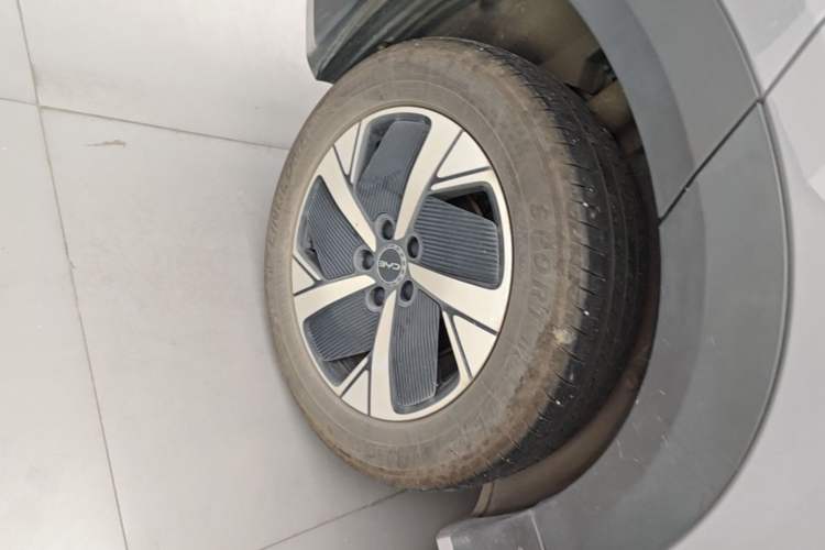 Used BYD Sealion 05 EV 2025 520 km Smart Cruise Version Right Rear Wheel Hub