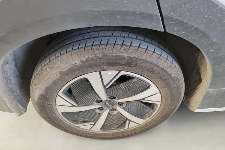 Used BYD Sealion 05 EV 2025 520 km Smart Cruise Version Right Rear Wheel Hub