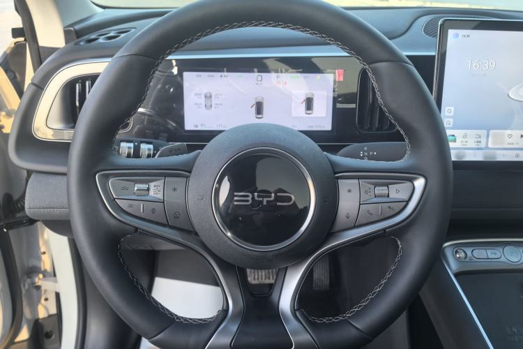 Used BYD Sealion 05 EV 2025 520 km Smart Cruise Version Steering Wheel