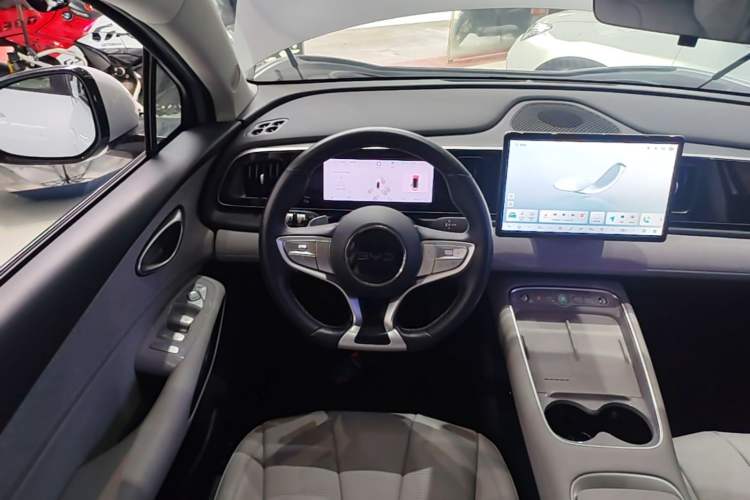Used BYD Sealion 05 EV 2025 520 km Smart Cruise Version Steering Wheel