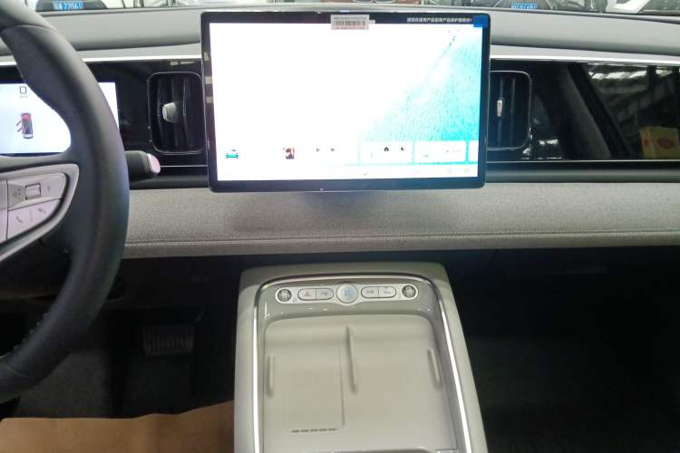 Used BYD Sealion 05 EV 2025 520 km Smart Cruise Version Audio And AC Panel
