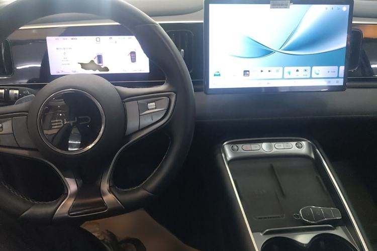Used BYD Sealion 05 EV 2025 520 km Smart Cruise Version Center Console