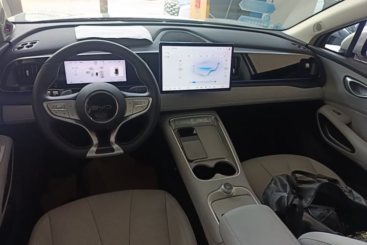 Used BYD Sealion 05 EV 2025 520 km Flagship SmartDrive Version Center Console