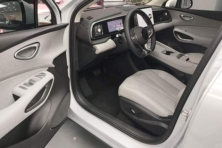 Used BYD Sealion 05 EV 2025 520 km Smart Cruise Version Driver Seat