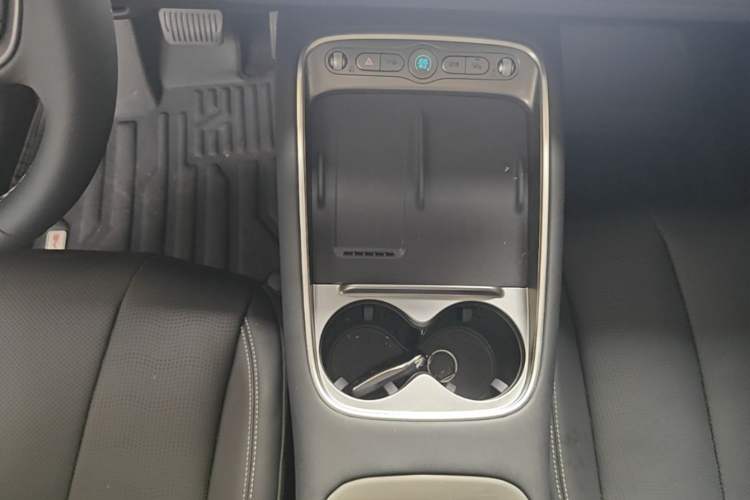 Used BYD Sealion 05 EV 2025 520 km Smart Cruise Version Gear Lever