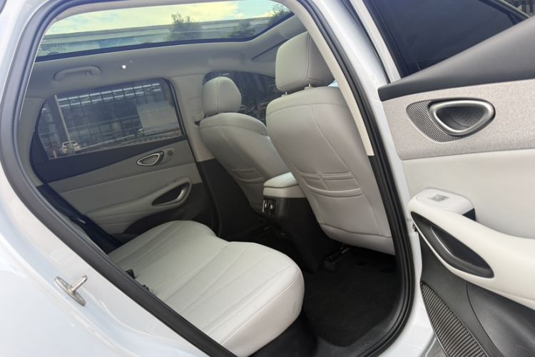 Used BYD Sealion 05 EV 2025 520 km Smart Cruise Version Interior 10