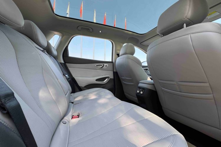 Used BYD Sealion 05 EV 2025 520 km Smart Cruise Version Interior 10