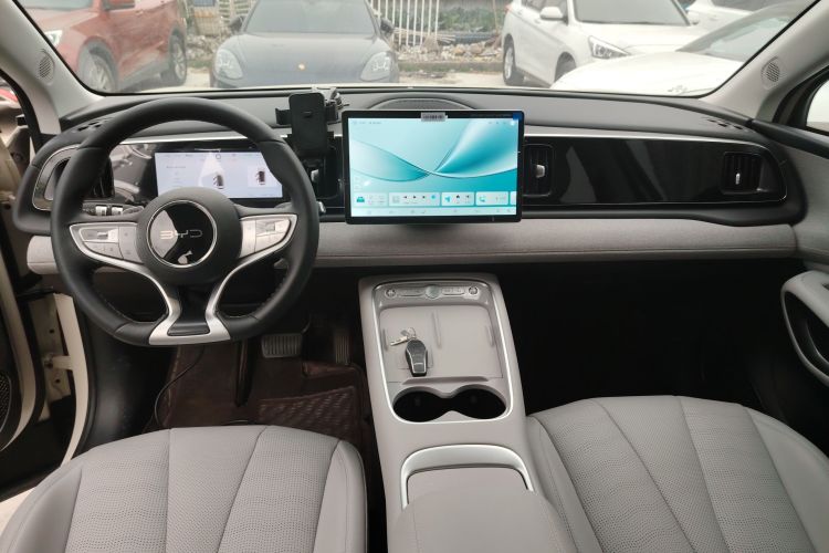 Used BYD Sealion 05 EV 2025 520 km Smart Cruise Version Interior 2