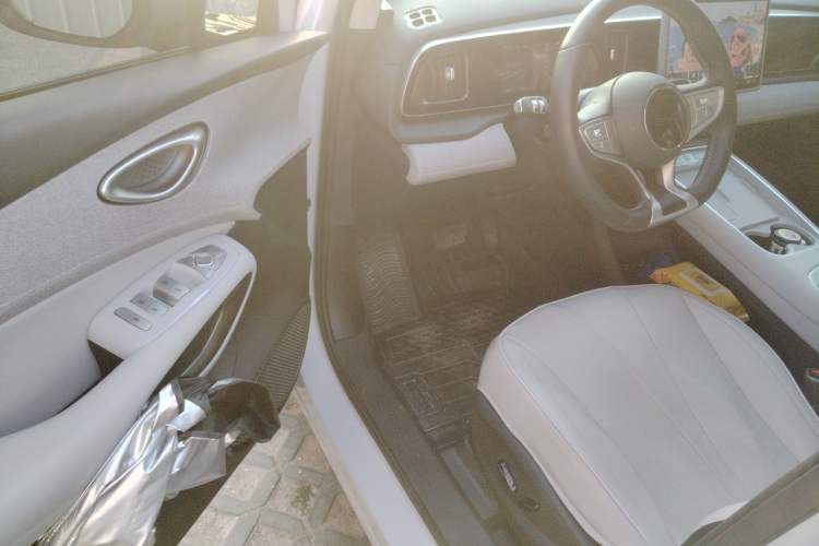 Used BYD Sealion 05 EV 2025 520 km Smart Cruise Version Interior 3
