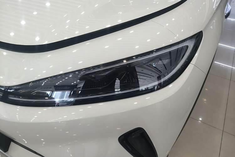 Used BYD Sealion 05 EV 2025 520 km Smart Cruise Version Left Front Headlight