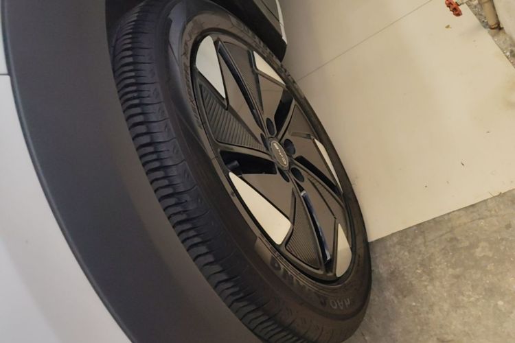 Used BYD Sealion 05 EV 2025 520 km Flagship SmartDrive Version Left Front Wheel Hub