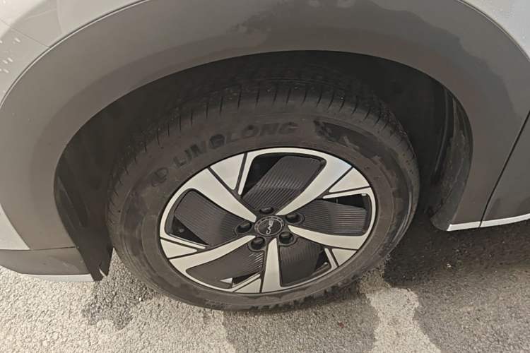 Used BYD Sealion 05 EV 2025 520 km Smart Cruise Version Left Front Wheel Hub