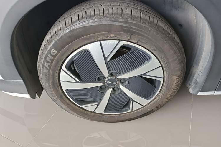 Used BYD Sealion 05 EV 2025 520 km Smart Cruise Version Left Front Wheel Hub