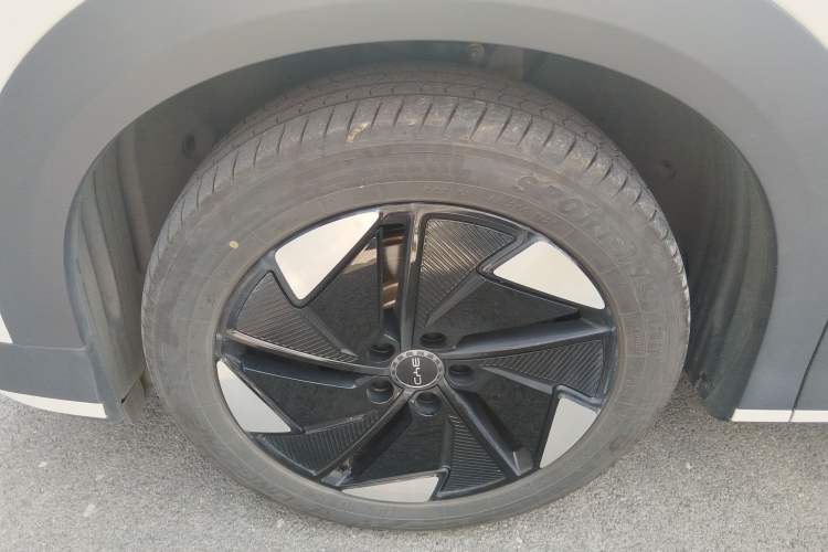 Used BYD Sealion 05 EV 2025 520 km Flagship SmartDrive Version Left Front Wheel Hub