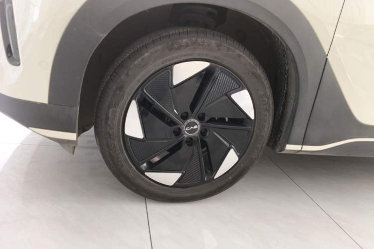 Used BYD Sealion 05 EV 2025 520 km Flagship SmartDrive Version Left Front Wheel Hub