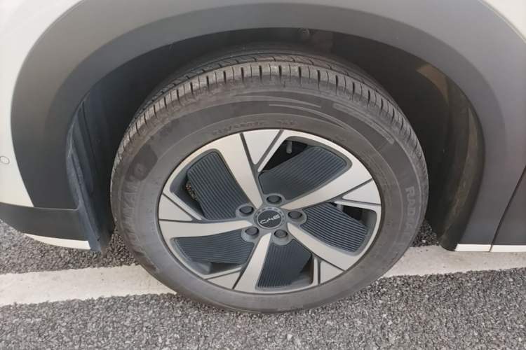 Used BYD Sealion 05 EV 2025 520 km Smart Cruise Version Left Front Wheel Hub